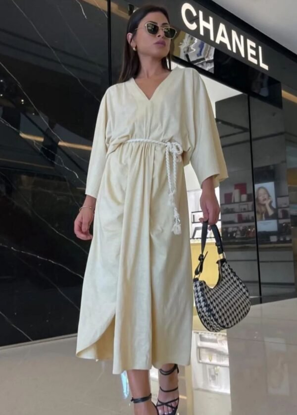 Vestido Longo Decote V com faixa em corda